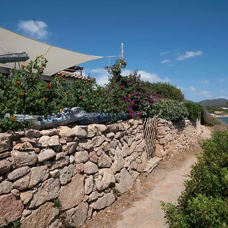 Casa Piccolo Smeraldo Giardino- Charming Oasis *