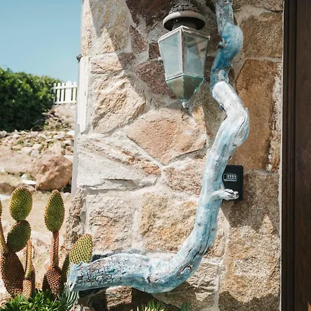 Casa Piccolo Smeraldo Giardino- Charming Oasis *
