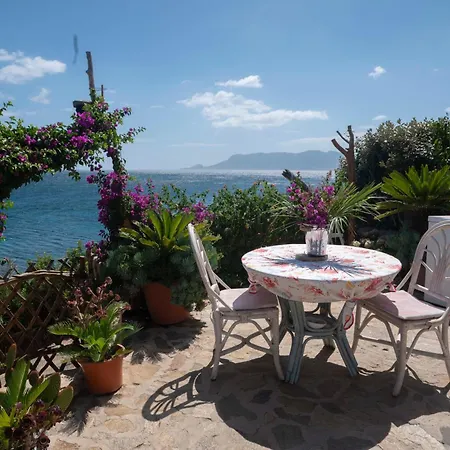 Casa Piccolo Smeraldo Giardino- Charming Oasis Olbia