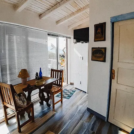 Casa Piccolo Smeraldo Giardino- Charming Oasis * Olbia